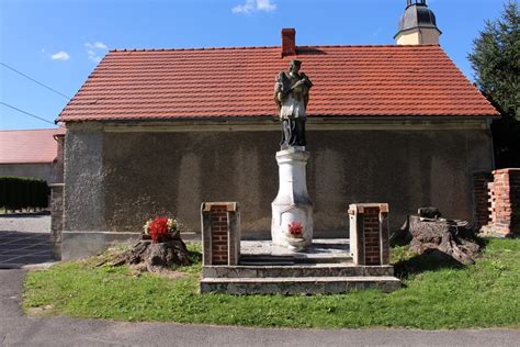 Gościce socha sv Jana z Socha Turistika cz