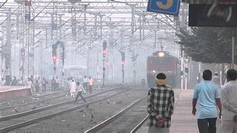 My First Ever Hd Shot Of Mumbai Cst Bound Punjab Mail Youtube