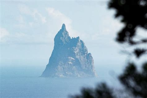 Balls Pyramid | Lord Howe Island Australia