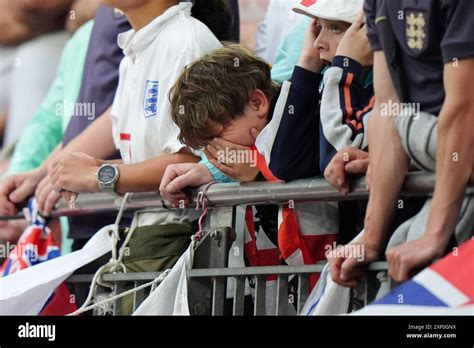 England Fans Reagieren W Hrend Des Achtelfinale Spiels Der Uefa Euro