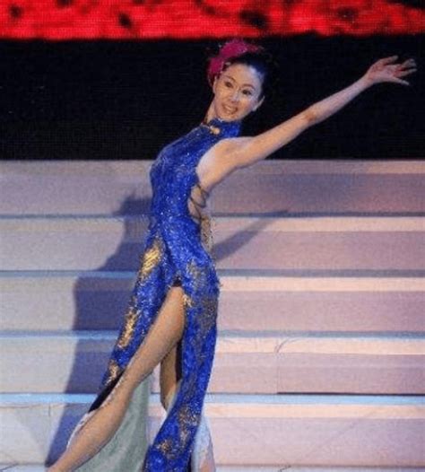 Dại dột làm mẫu nude sao nữ bị gia đình hắt hủi