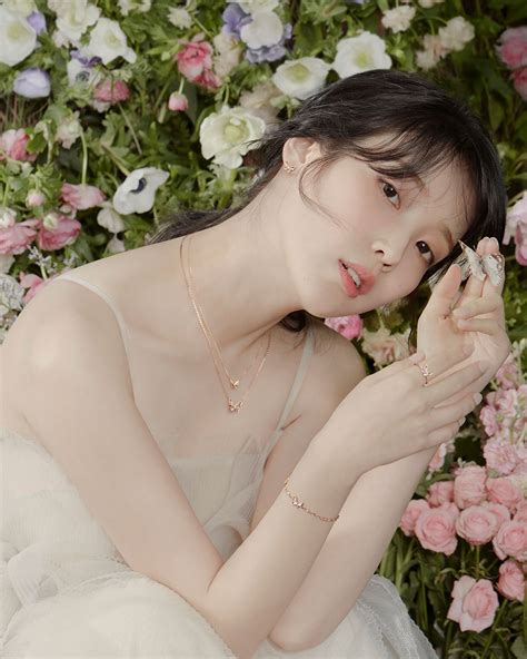 Iu For J Estina 2022 S S Campaign Commercial Photoshoot Trends In Depth K Pop And K Culture