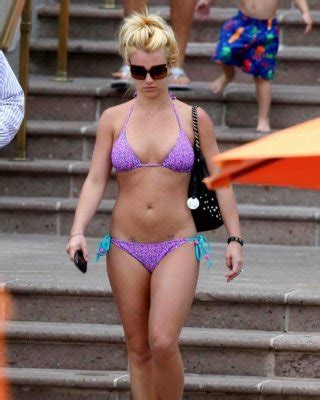 Britney Spears In Shape Again Showing Her Incredible Body Porn Pictures XXX Photos Sex Images