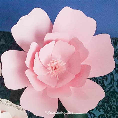 How To Make Diy Giant Paper Flowers For A Backdrop