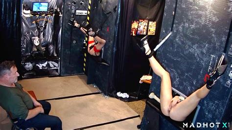 GLORY HOLE 30 Nude Pics XHamster