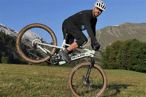 Arave Bike Cole Et Vasions En Vtt Ae Savoie Mont Blanc Savoie