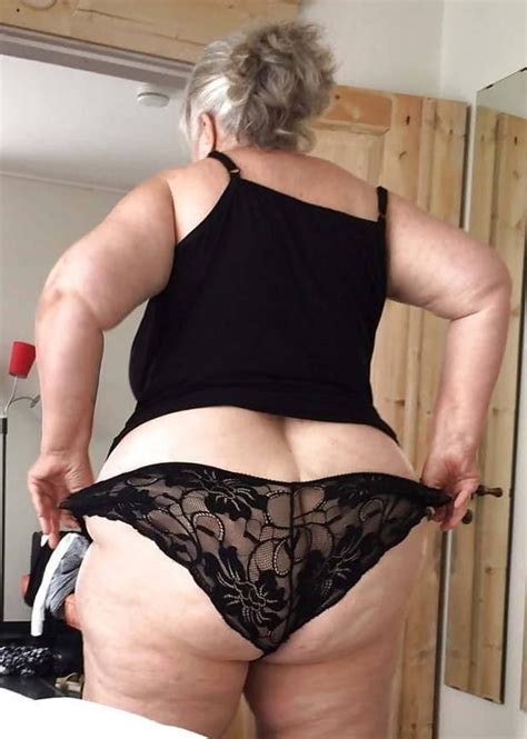 Nasty Horny Mature Grasping Panties TheMaturePornPics