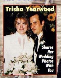 Robert Reynolds and Trisha Yearwood wedding (m. 1994-1999)