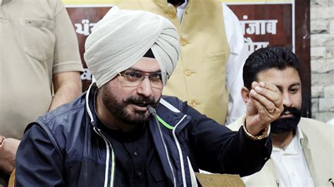 Knives Out In Punjab Congress After Sidhu S Solo Rally Angers Bajwa