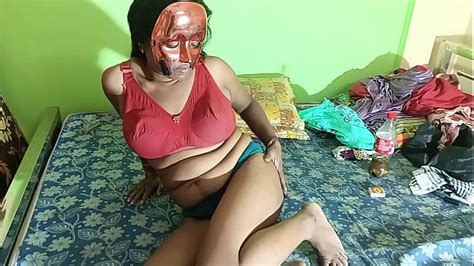 Sexy Woman Showing Her Ass Videos XVIDEOS