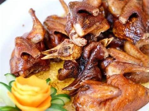 Daging Burung Dara Bumbu Kuning Daging Goreng Burung Dara Bumbu Kuning