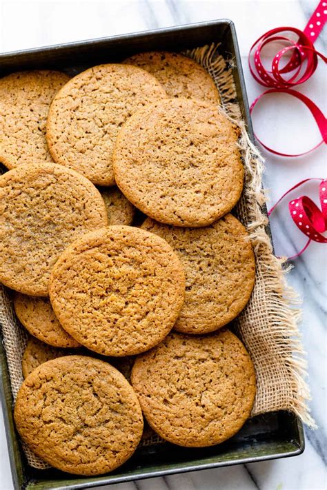 Cardamom Cookies {Spiced Christmas Cookies} | FeelGoodFoodie