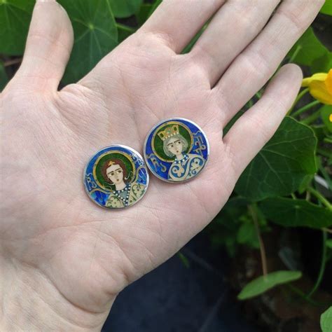 Archangel Gabriel and Sant Helena | Metal jewelry, Archangels, Doreen ...