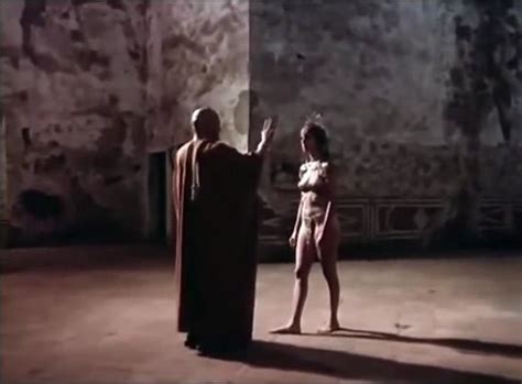 Naked Ellen Sherman In La Mansion De La Locura