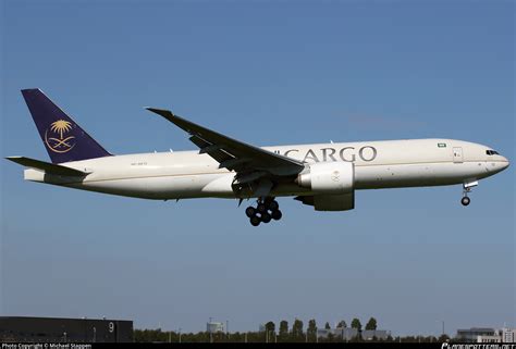 HZ AK72 Saudi Arabian Airlines Boeing 777 FFG Photo By Michael Stappen