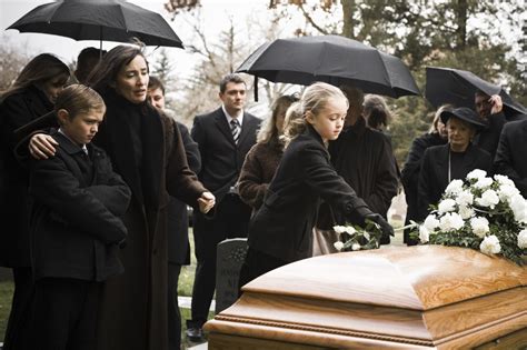 Cosa Significa Funerale Laico E Come Si Svolge