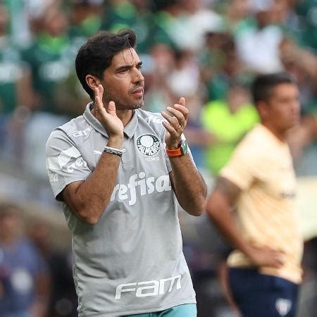 Abel diz que Palmeiras não é bom em pênaltis e pede desculpa após vice