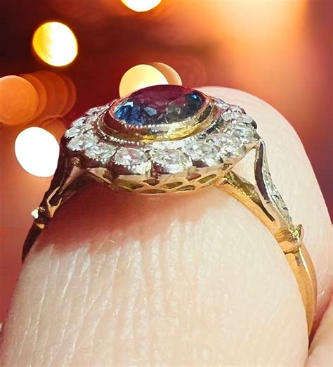 Proantic Bague Saphir De Ceylan Entouré Diamants En Or Jaune 18 Ca