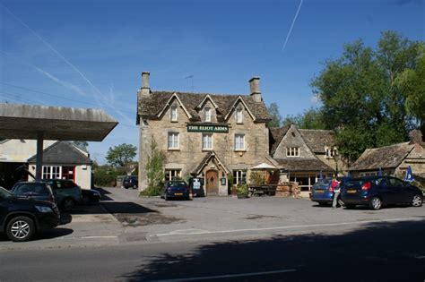 Eliot Arms Clarks Hay South Cerney Gl7 5ua Gloshire Pubs And Breweries