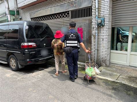 8旬老婦買菜返家迷途 八德暖警助平安返家