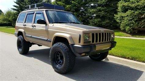 1999 Jeep Cherokee Lifted XJ! 4×4! for sale