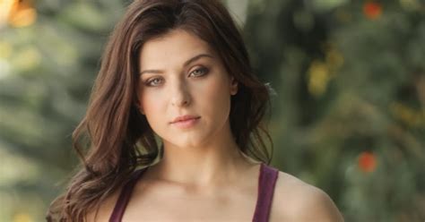 Super Hot Leah Gotti Get My Popcorn Now