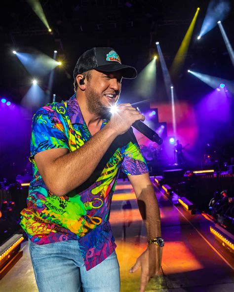 Luke Bryan Wraps Eighth Sold Out Crash My Playa