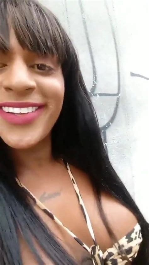 Travesti De Progama Batendo Uma Na Rua Shemale Ladyboy Porn Xhamster