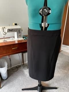 Simplicity Misses Miss Petite Amazing Fit Skirt Pattern Review