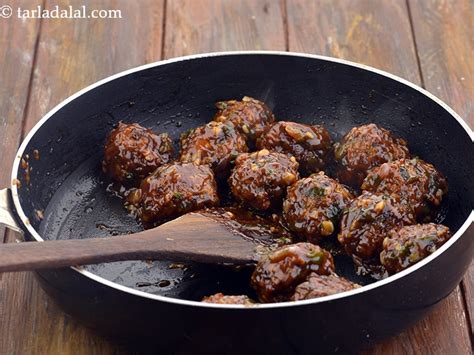 veg manchurian dry recipe | Chinese dry Manchurian | veg manchurian ...