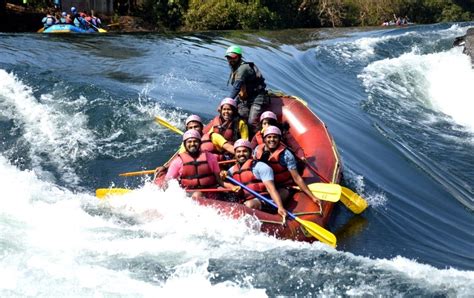 Dandeli River Rafting - Dandeli white water rafting, rafting in Dandeli ...