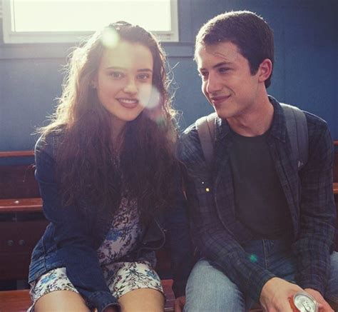 13 Reasons Why Hannah Baker And Clay Jensen Image Fotos De Filmes Series E Filmes