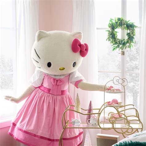 Hello Kitty® Cart | Pottery Barn Teen