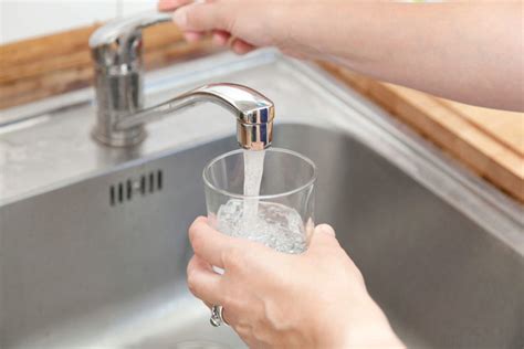 Notre Eau Du Robinet Contient Du Plastique