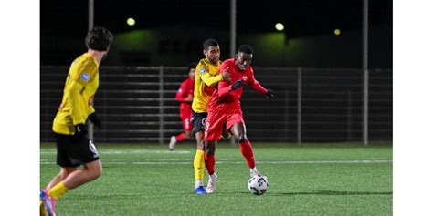 Football Le Groupe Du Dfco Boulogne Sur Mer Avec Un Nouvel L Ment