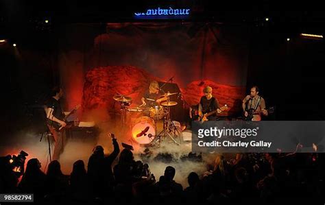 Taylor Hawkins And The Coattail Riders Perform At The Troubadour Photos ...