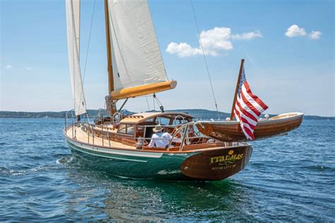 13 metre slup: "Italmas" - modern classic made of wood | YACHT