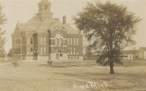 Cen Alma Mi Rppc 1909 High School And Grounds Along Pine R Flickr