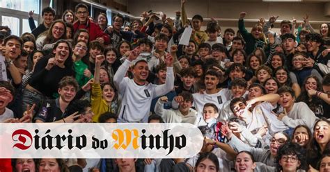 Vitória SC visitou hoje EB 2 3 de Pevidém Diário do Minho