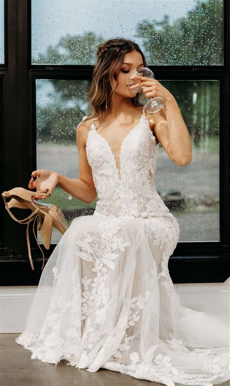Disco-Themed Wedding Inspiration | Sunset Oaks Venue