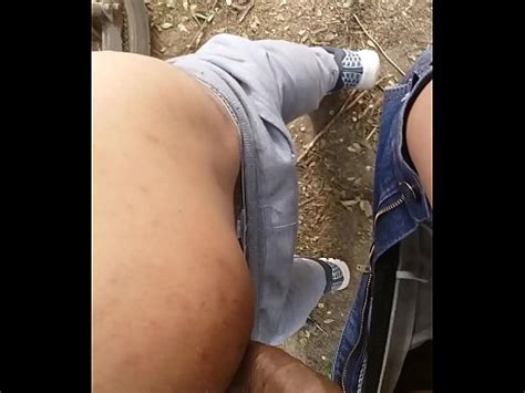 Entre los árboles el aeropuerto XVIDEOS