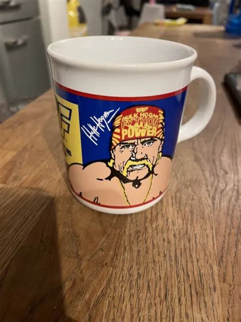 WWF WRESTLING VINTAGE Collectable Mug Featuring Hulk Hogan Ultimate