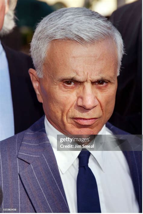 Robert Blake speaks to the media before a pre-trial session on the... News Photo - Getty Images