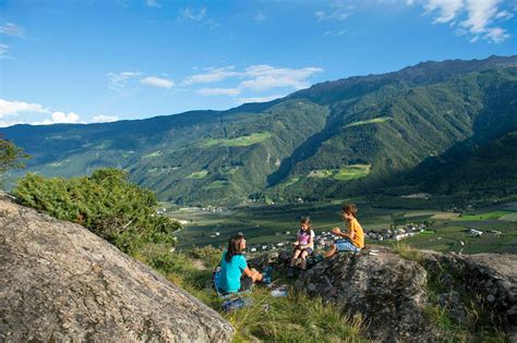 Wandern Wallburgweg In Naturns Zu Kult Und Kraftpl Tzen H