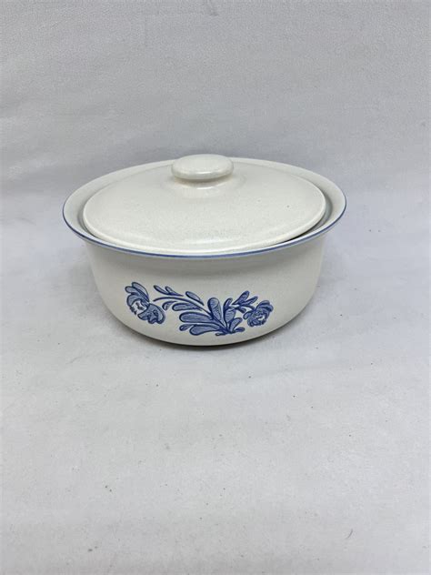 Vintage Pfaltzgraff Yorktowne Quart Casserole Dish With Lid Etsy