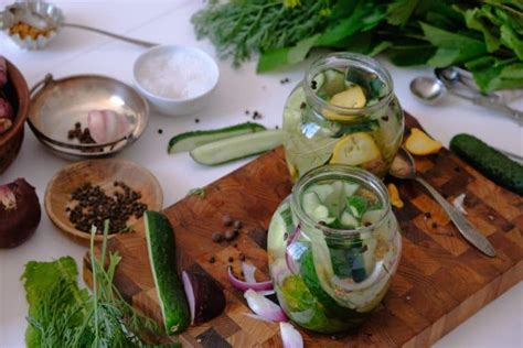 5 Fermented Pickle Brands (Claussen?) - Food and Mood Dietitian