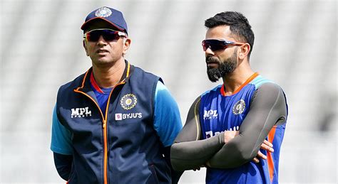 Watch Rahul Dravid Consoles Dejected Virat Kohli After Another