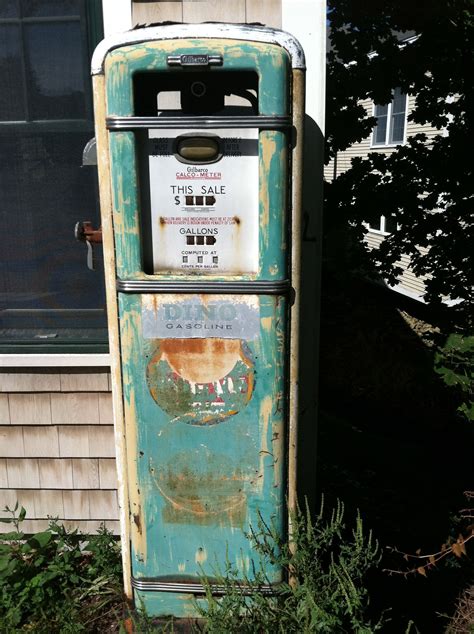 Sinclair Gas Pump The Dinosaur Was Its Symbol Can You Say Fossil