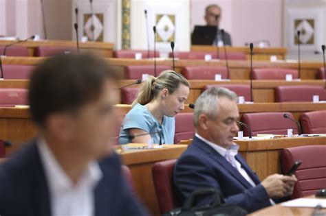 Saborska Oporba Bez Odgovora Kome Je HEP Prodavao Jeftini Plin Tportal