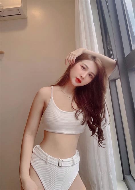 Da trắng mặt xinh thân hình gợi cảm hot girl Tuyên Quang gây sốt cộng đồng mạng